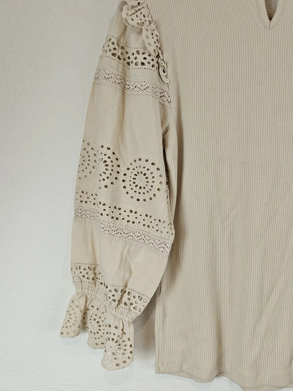J.Crew Nwot Vintage Rib Ruffle‑Trim Eyelet Long Sleeve Top — Beige, Size S